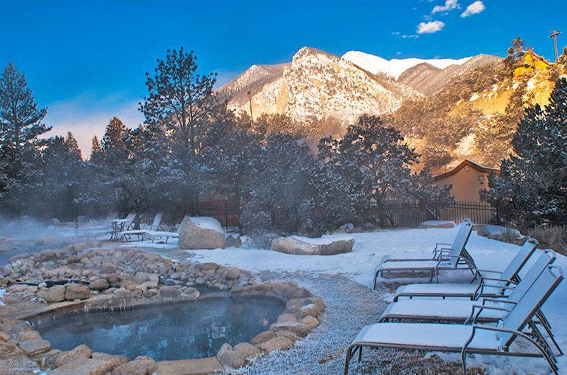 colorado hot springs winter