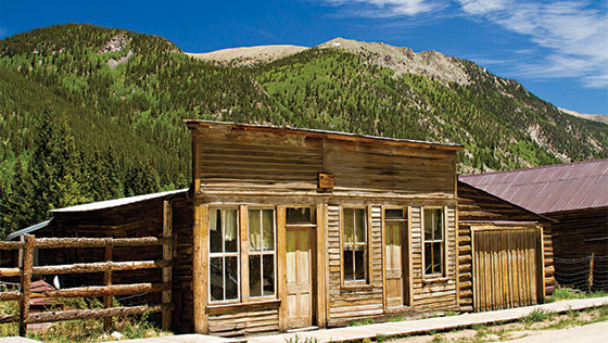 ST. Elmo Ghost Town